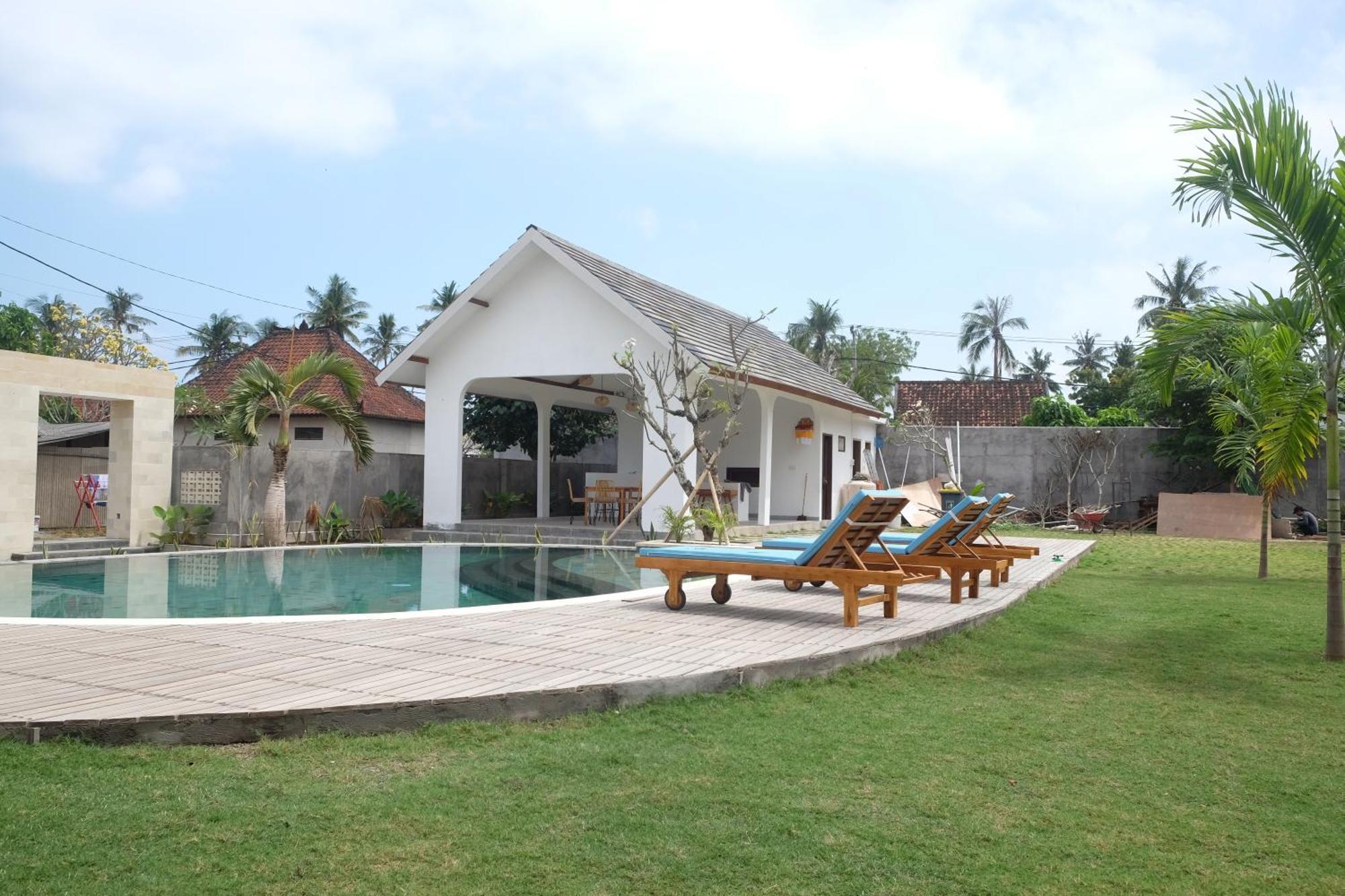 ホテル Dipenida Bali Batununggul エクステリア 写真