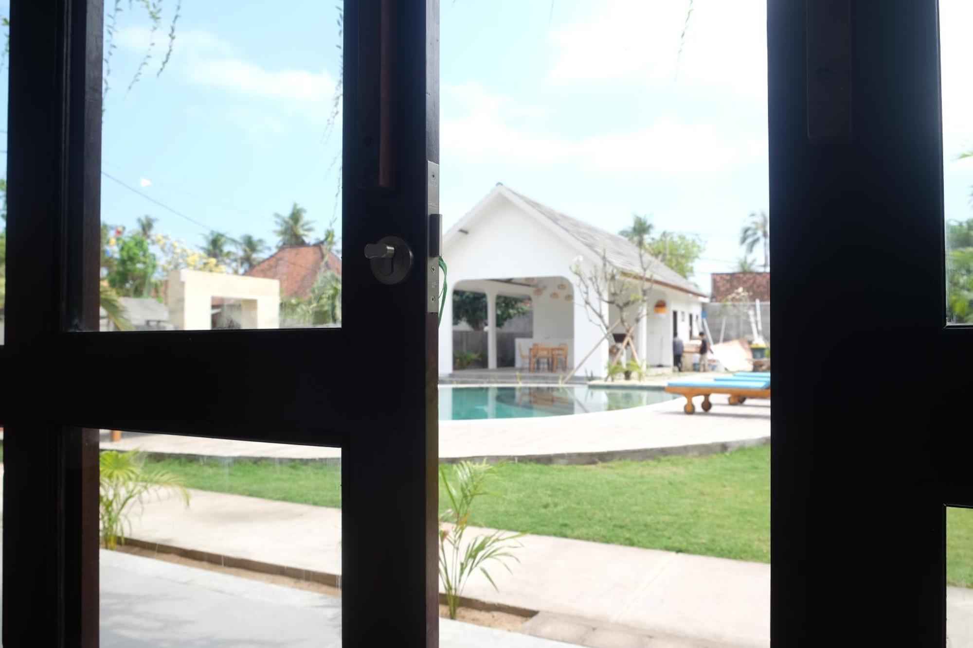 ホテル Dipenida Bali Batununggul エクステリア 写真