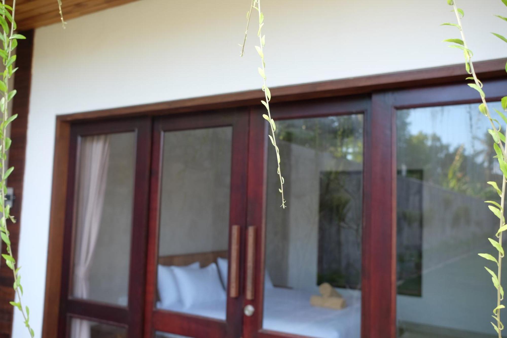 ホテル Dipenida Bali Batununggul エクステリア 写真